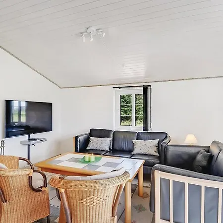 Three-bedroom In Ulfborg