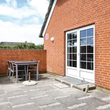 Holiday home Pet Friendly In With Kitchen *