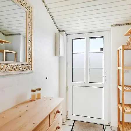 Hébergement de vacances Three-bedroom In *