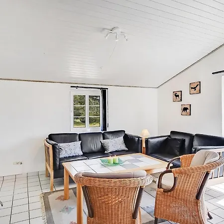 Three-bedroom In * Ulfborg